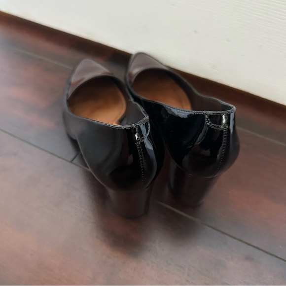 Size 8 Capelli Rossi Patent Leather Black and Burgundy Thick Chunky Heel Pump - Picture 6 of 10